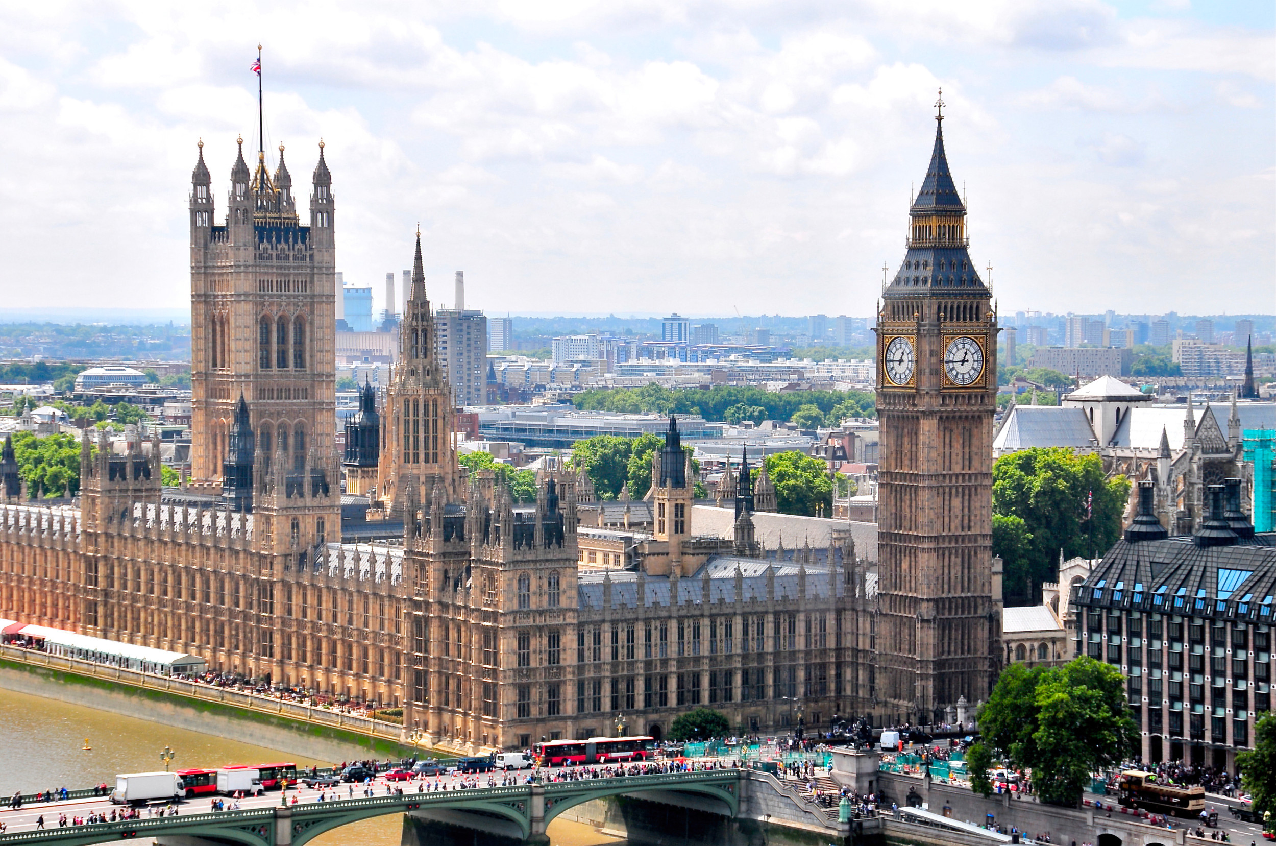 英国议会推动信息公开